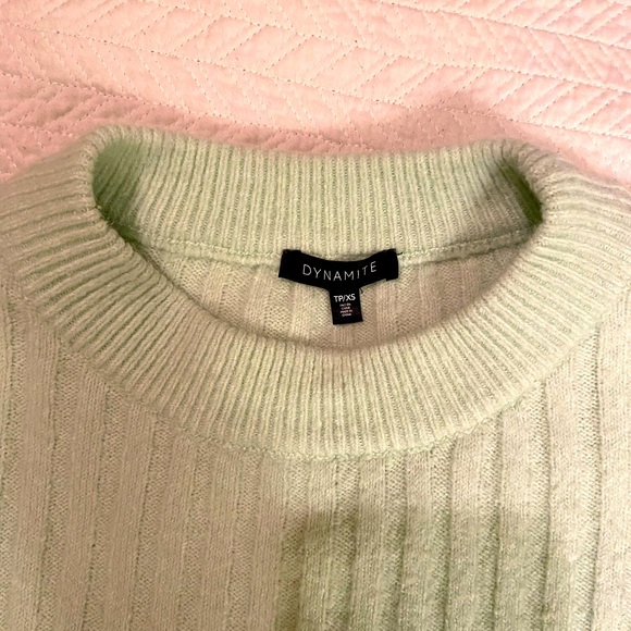 Bright green Dynamite sweater - Picture 3 of 3